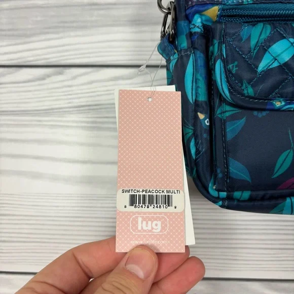 LUG Switch Convertible Crossbody Bag RFID NWT Peacock Print - Picture 4 of 13